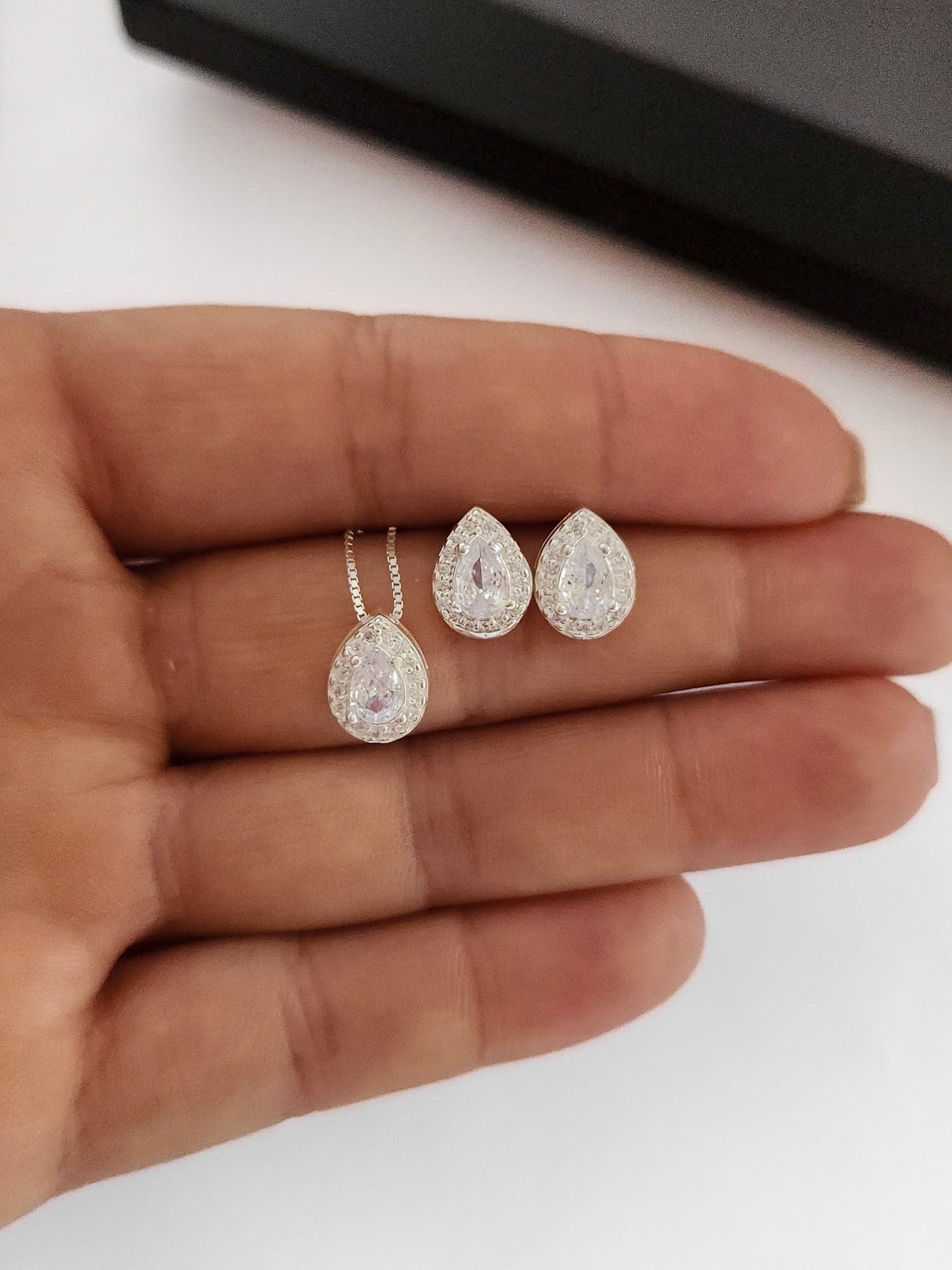 CONJUNTO GOTA DE PRATA