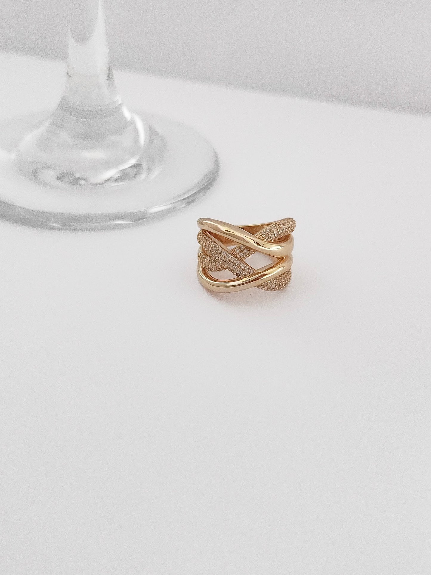 ANEL TRANÇADO COM MICROZIRCÔNIA