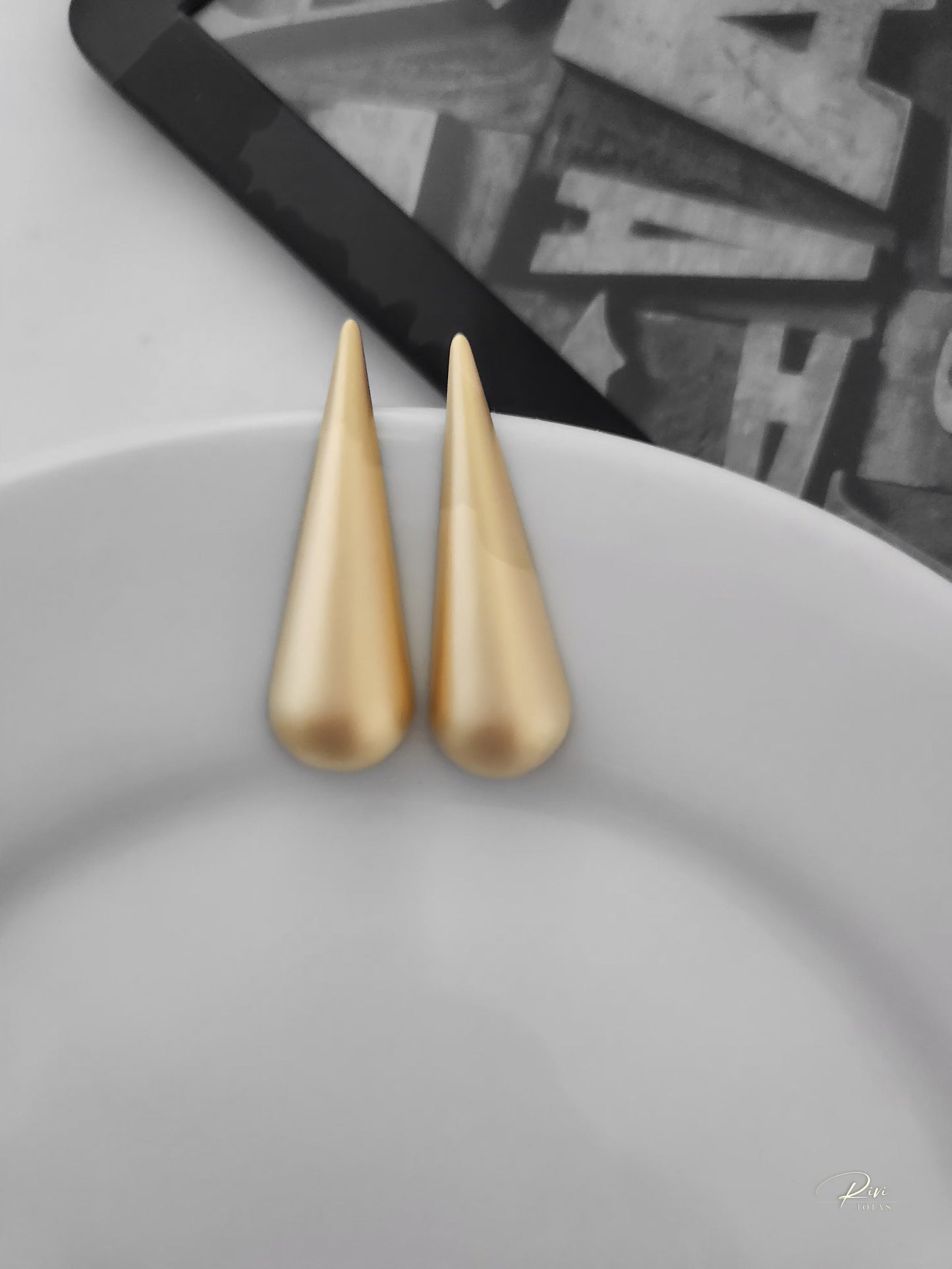 BRINCO GOTA ALONGADA