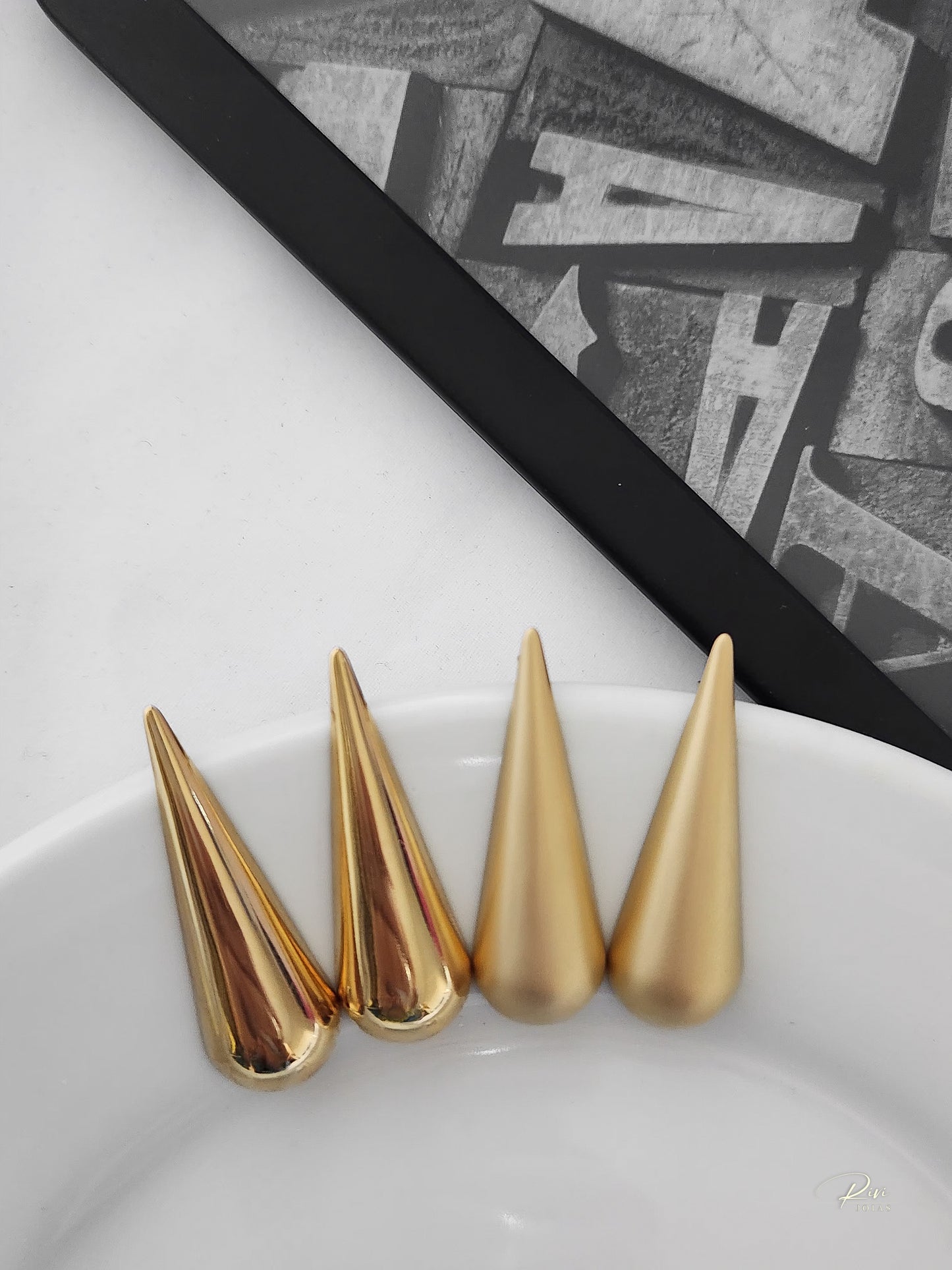 BRINCO GOTA ALONGADA