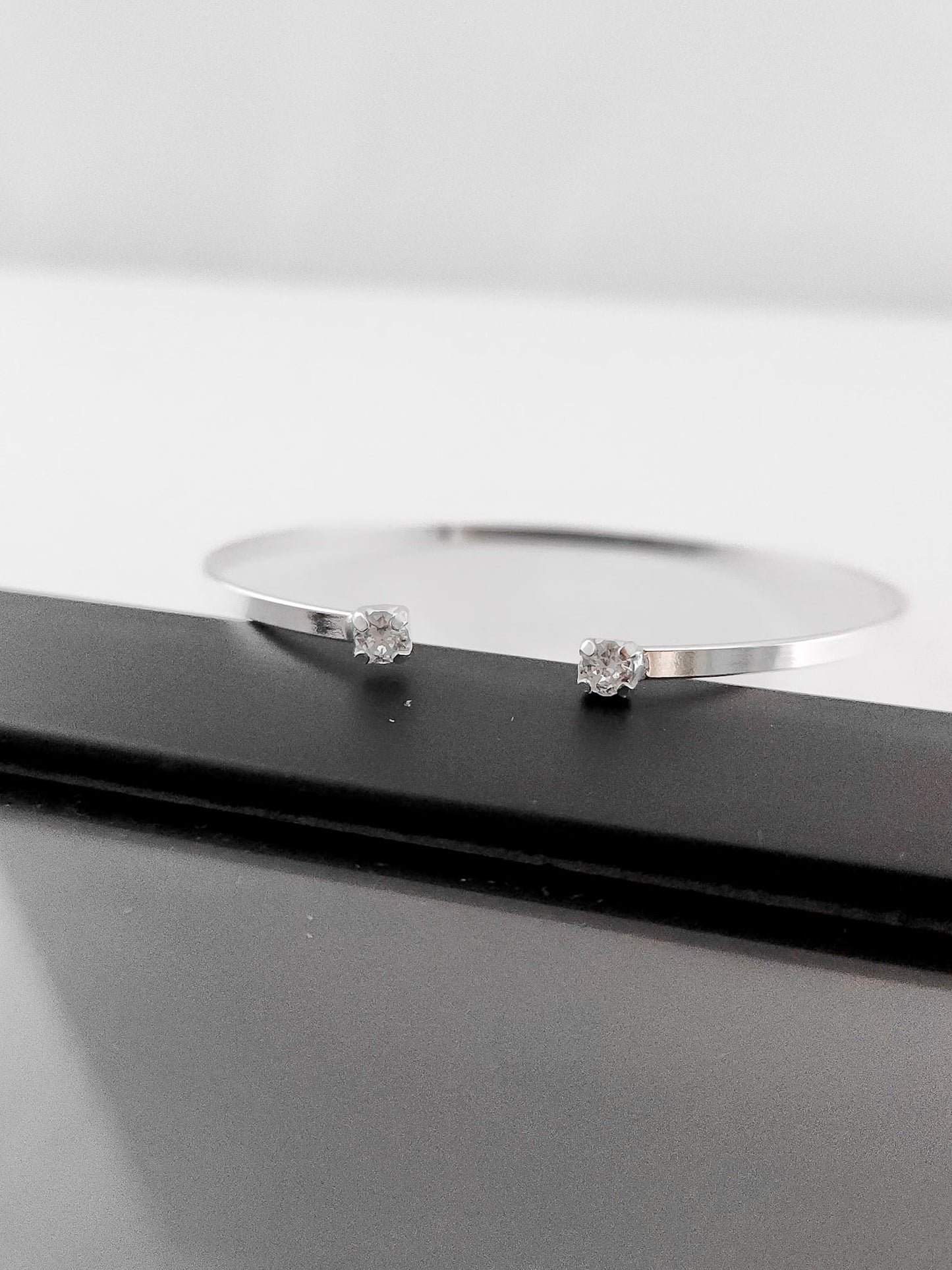 BRACELETE PONTO DE LUZ QUADRADO